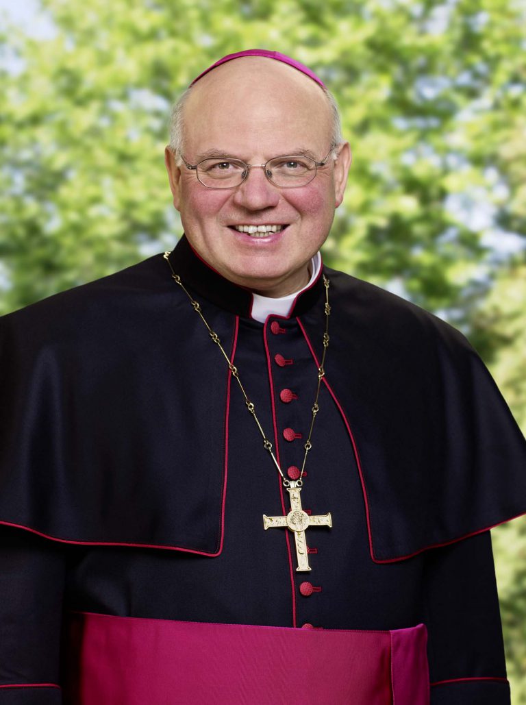Visitationsreise gestartet: Weihbischof Berenbrinker zu Gast im Dekanat Paderborn