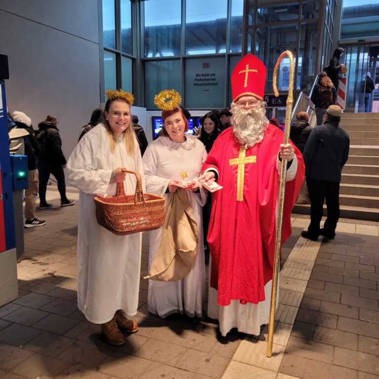 Der Nikolaus und die City Pastoral gemeinsam unterwegs in Paderborn